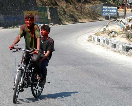 First day of three-week-long blocked called by the Maoists