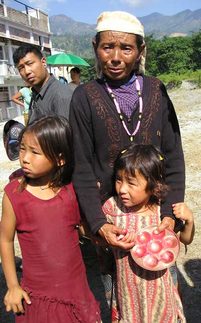 Maoist recruit children