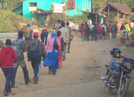 Maoist recruit children