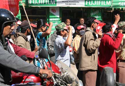 Maoist organize victory rally and mass meeting in Kathmandu