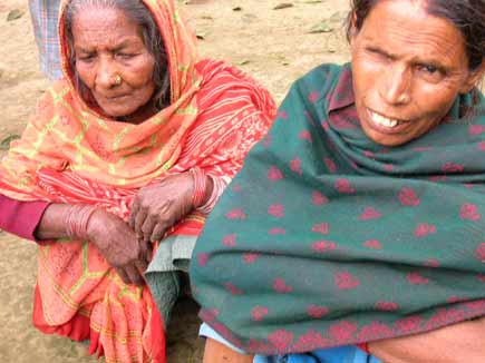 Wife and mother of Shankar Mallah who was killed by the Maoists